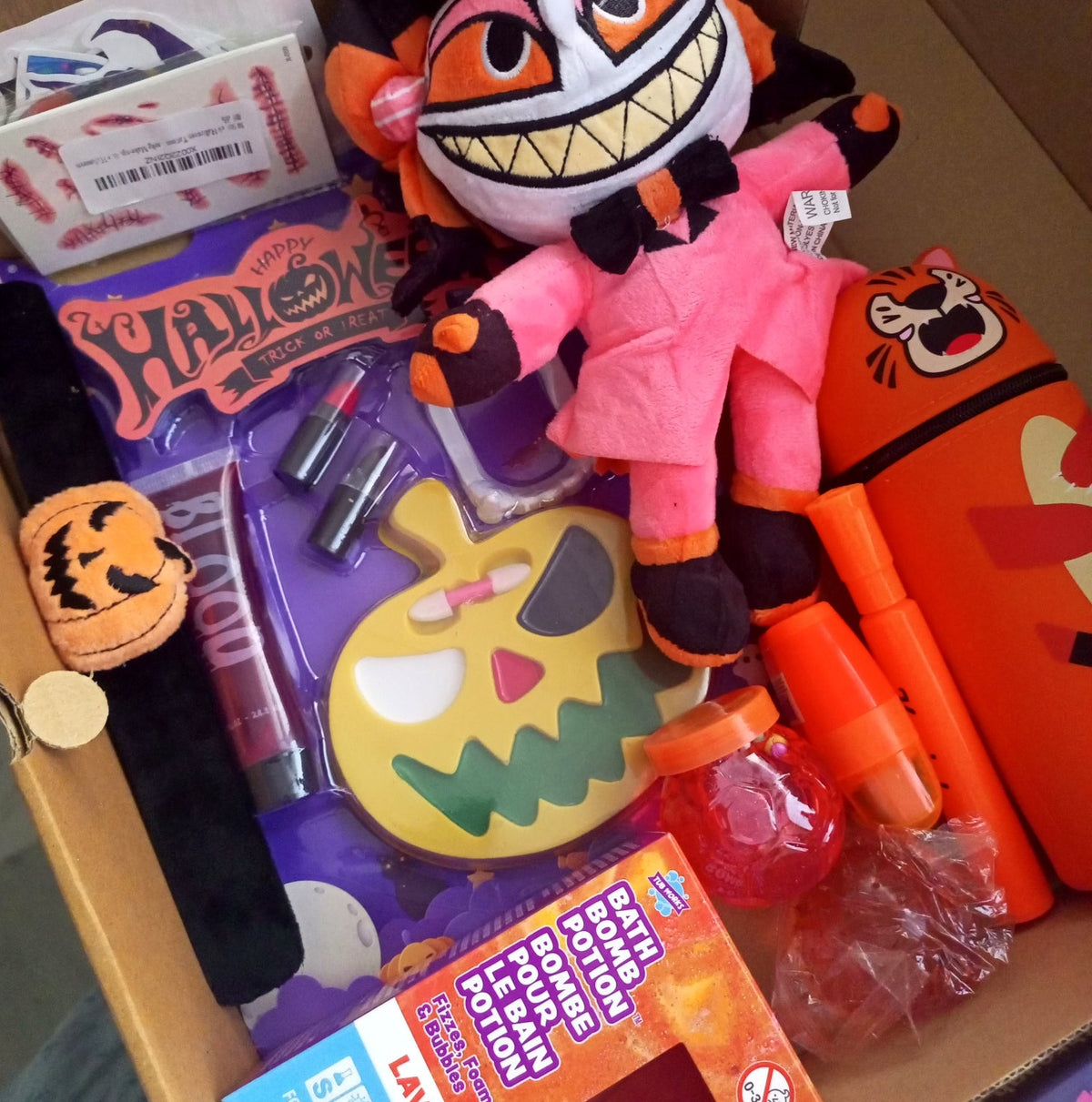 Halloween Mystery Box π» 20+ Spooky Surprises
